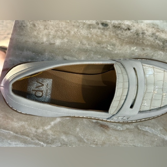 Women’s DOLCE VITA Rocki Lug sole wedge loafers- Size 8 - Picture 9 of 10